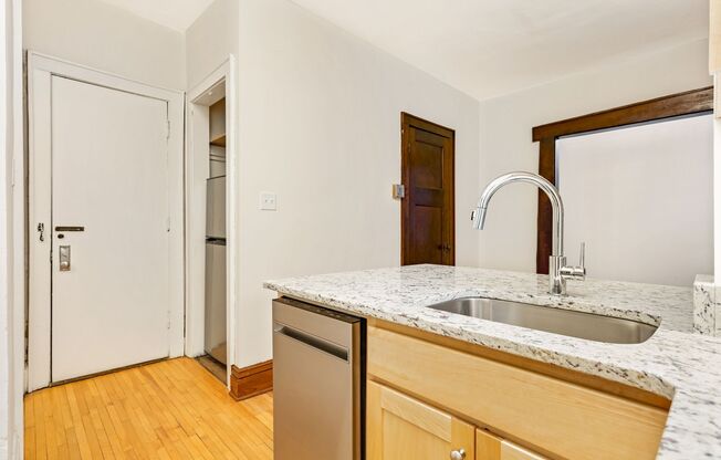 2875 Irving