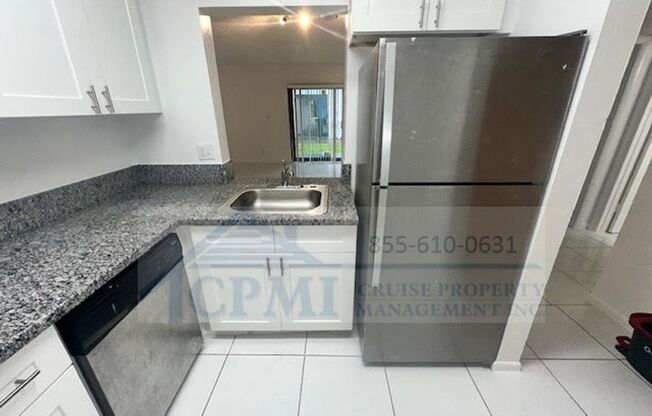 2 beds, 1 bath, 896 sqft, $2,095, Unit B102