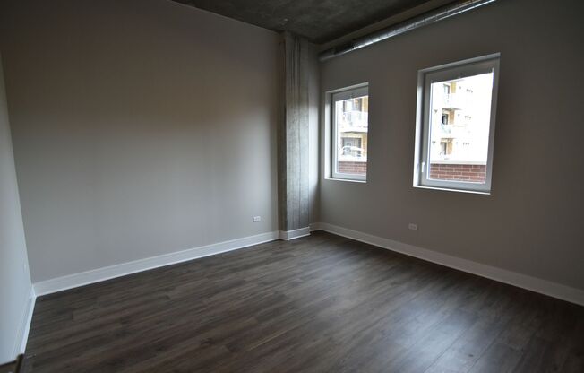 1 bed, 1 bath, 642 sqft, $3,160, Unit 3833-218