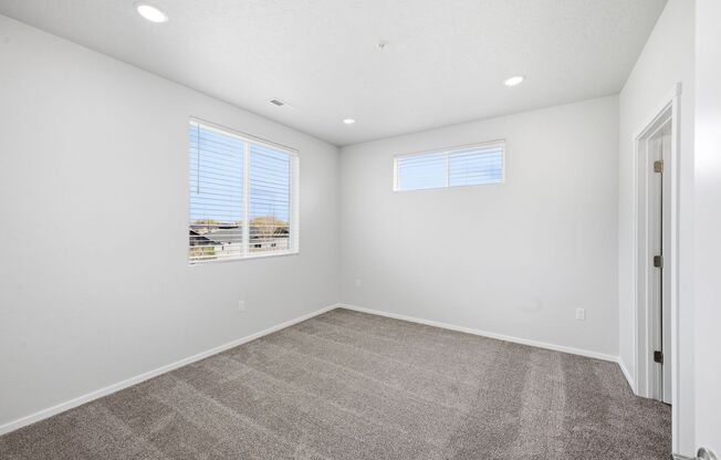 2 beds, 2 baths, 987 sqft, $1,532, Unit B307