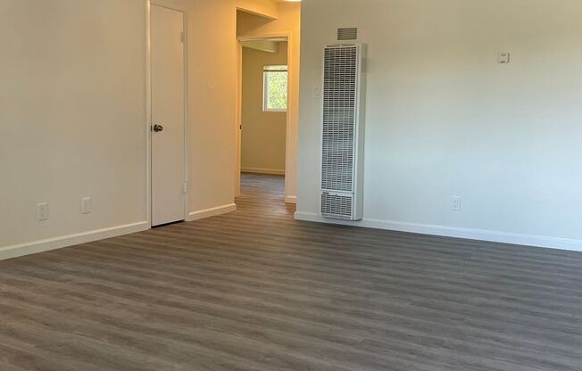 2 beds, 1 bath, 750 sqft, $2,240, Unit 16