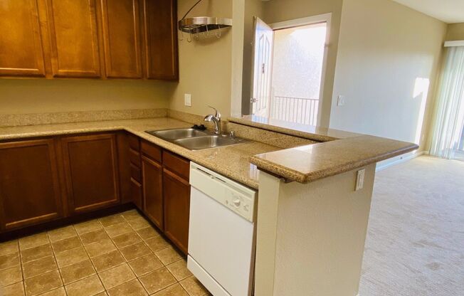 1 bed, 1 bath, $1,950, Unit UNIT 44