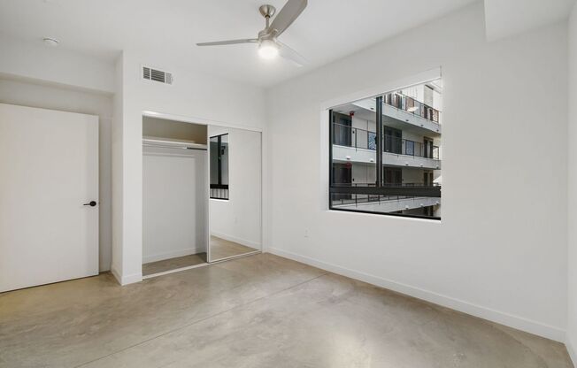 3 beds, 3 baths, 1,120 sqft, $3,695, Unit 420