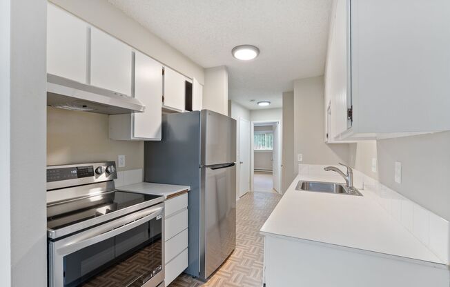 1 bed, 1 bath, 675 sqft, $1,195, Unit #11