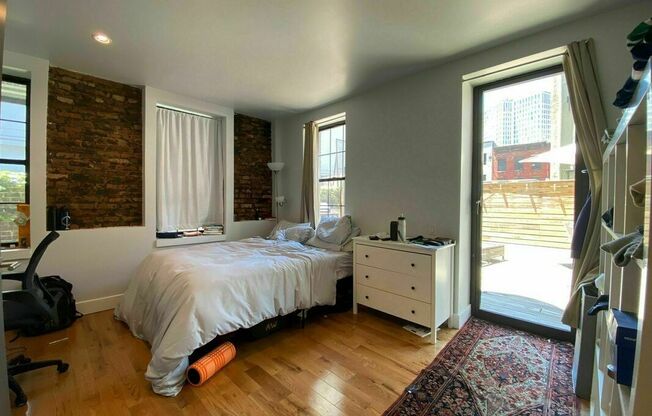 72 Willoughby St.