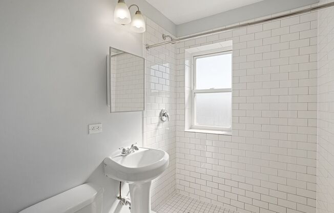 Studio, 1 bath, 250 sqft, $1,295, Unit 7450-67