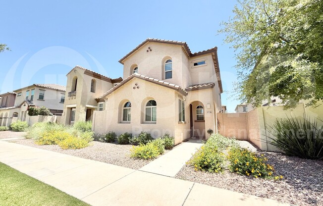 3726 E DOGWOOD DR