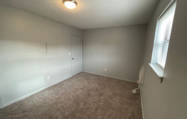 1 bed, 1 bath, $525