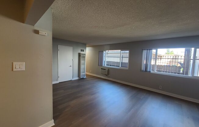 1 bed, 1 bath, 895 sqft, $2,585, Unit 1734-16