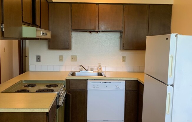 1 bed, 1 bath, $995, Unit #2