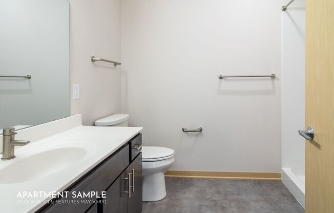 2 beds, 2 baths, 1,017 sqft, $1,600, Unit 424