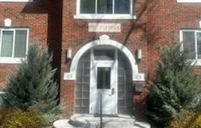 23 Yellowstone Ave