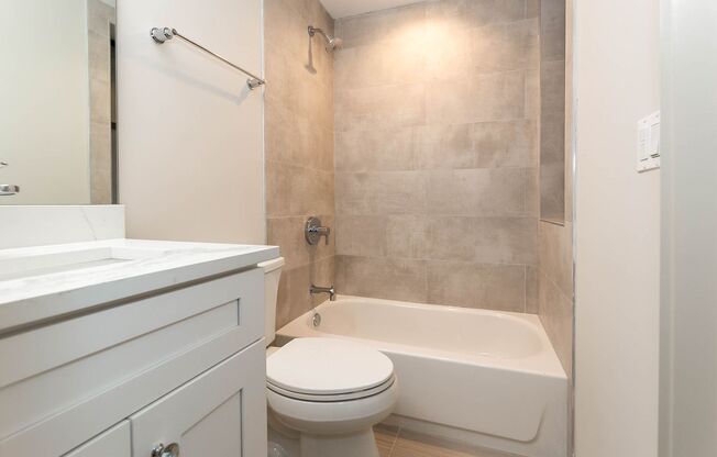 1 bed, 1 bath, 460 sqft, $1,950, Unit 4602-1E