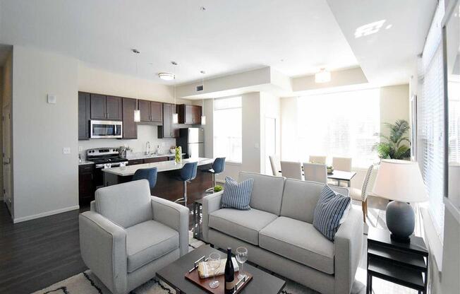 Welcome to The Oaks of Shorewood Apartments