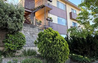 580 Vernon