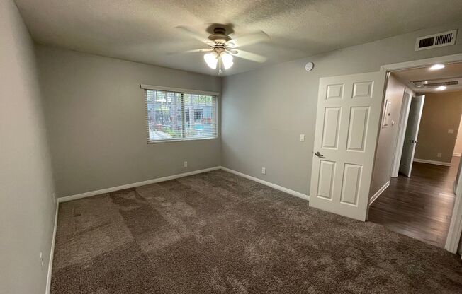 2 beds, 2 baths, 850 sqft, $3,005, Unit 811-01