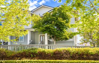 Kirkland Rose Hill - 2 Bedroom Plus Office & Bonus Room & Garage
