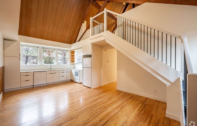 2 beds, 2 baths, 1,231 sqft, $2,750, Unit 3225-101A