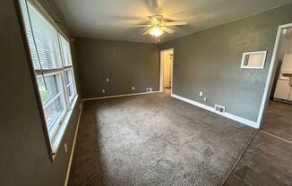 2 beds, 1 bath, $1,395