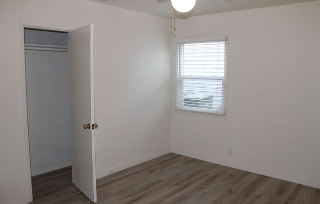 2 beds, 1 bath, $2,400