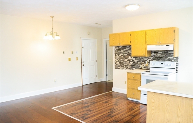 1 bed, 1 bath, 550 sqft, $1,875, Unit 6