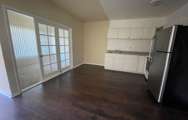 2 beds, 1 bath, 700 sqft, $2,200, Unit 304