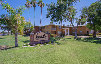 Park Lee Apartments