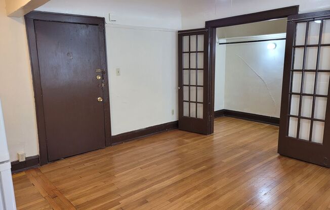 Studio, 1 bath, $795, Unit 207