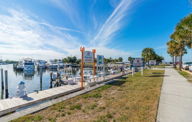 WATERFRONT END-UNIT TOWNHOME | BAHIA BEACH – LITTLE HARBOR