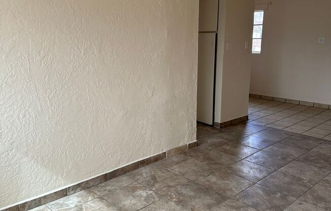 Great 1 Bed 1 Bath located near NMSU