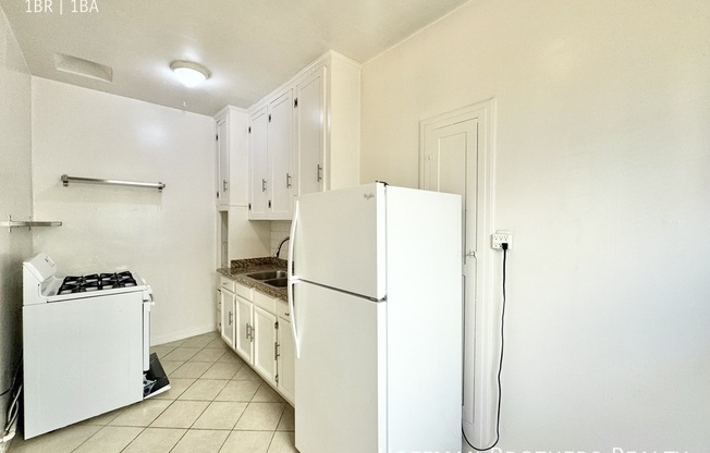 625 S COCHRAN AVE