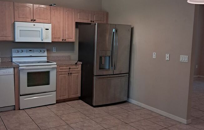 3 beds, 2 baths, $2,500