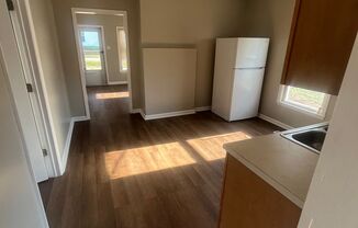 2 beds, 1 bath, $1,695