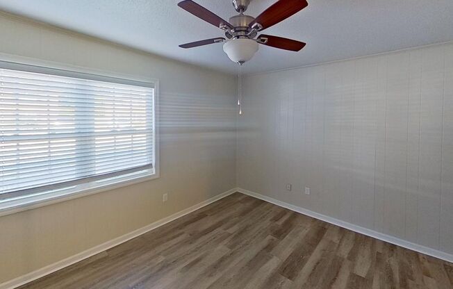 1 bed/1 bath ~ Move-in Today!