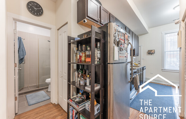 2146 W Chicago Ave F2