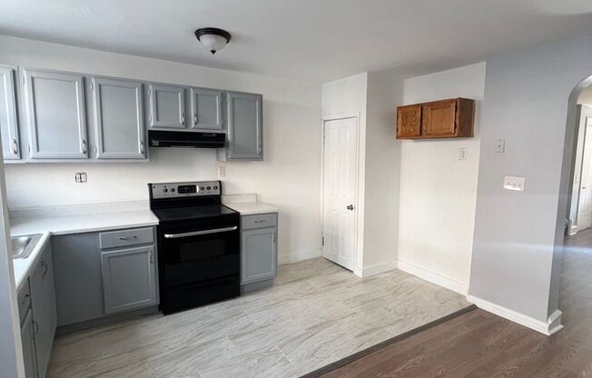 3 beds, 1 bath, $1,450