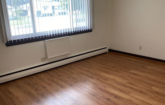 2812 Bolivar Apts.