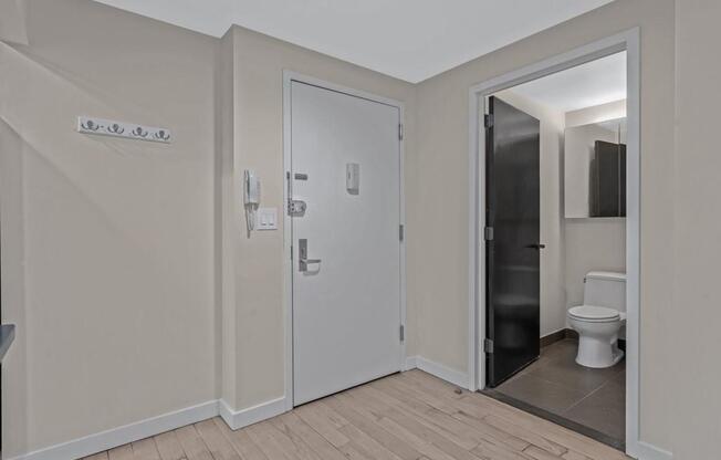 2 beds, 1 bath, 754 sqft, $3,400, Unit A2D