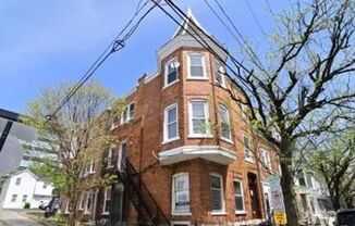 831 West Walnut Street