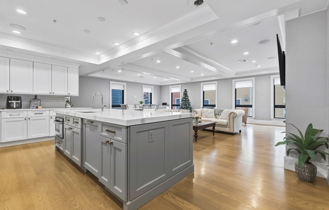 377 W 1 ST