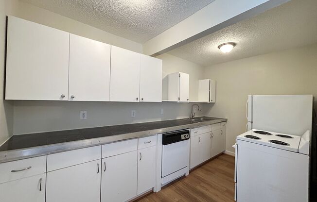 1 bed, 1 bath, $695, Unit SC507