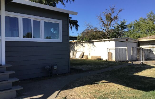 2 beds, 1 bath, $1,600