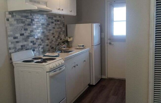 1 bed, 1 bath, 550 sqft, $1,900, Unit Unit 211