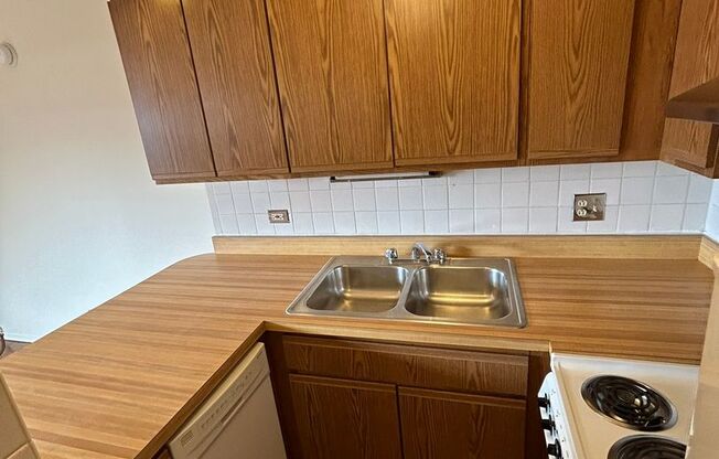 Studio, 1 bath, 450 sqft, $1,525, Unit 531-511