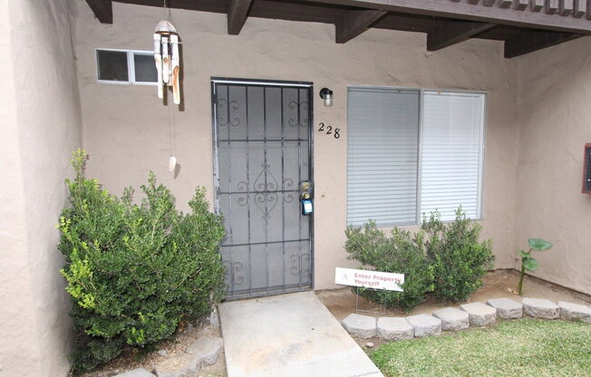 2 beds, 1.5 baths, 1,024 sqft, $2,600