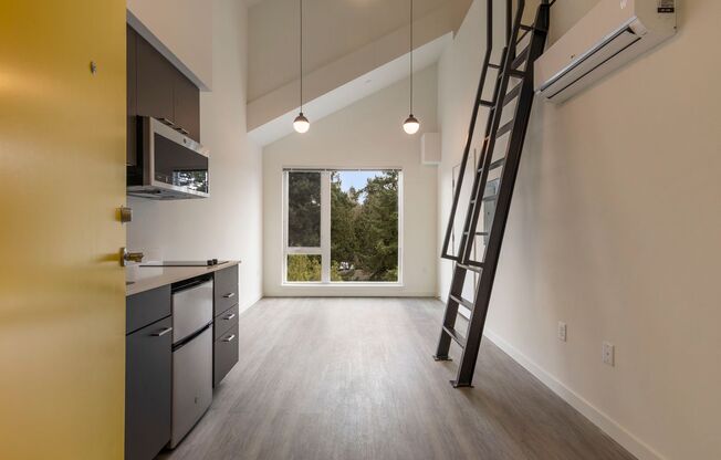 Studio, 1 bath, 302 sqft, $1,150, Unit 408 MFTE