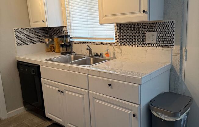 Charming 3-Bedroom Home Near UNLV & the Strip