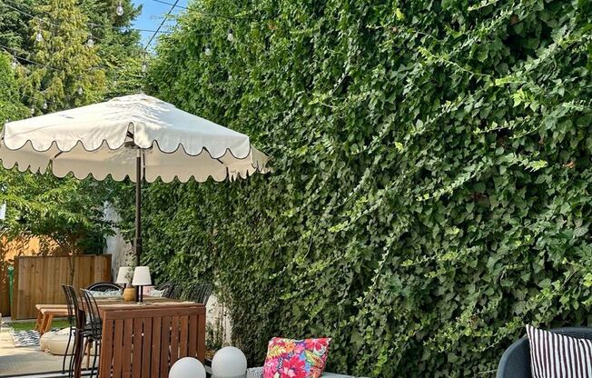 Luxurious 3 Bed, 3.5 Bath Custom Townhouse in Coveted Sellwood Location!