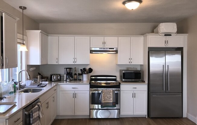 2 beds, 1 bath, 1,150 sqft, $2,900, Unit U5