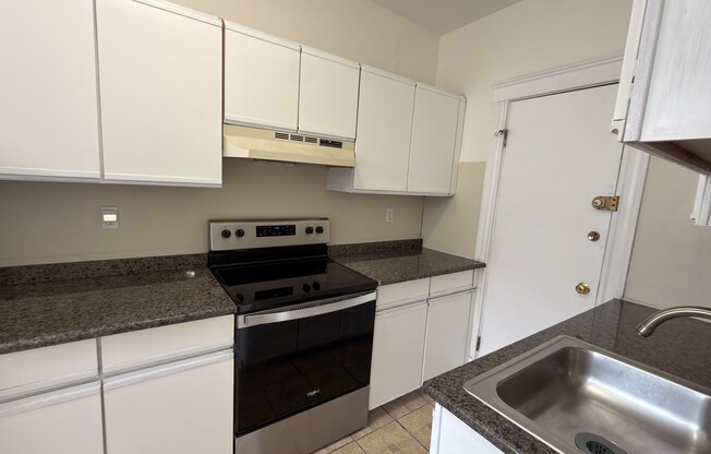 374 Chestnut Hill Ave